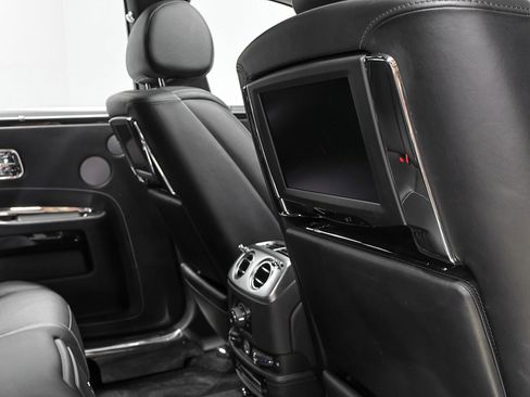 Used 2016 Rolls-Royce Ghost image 61