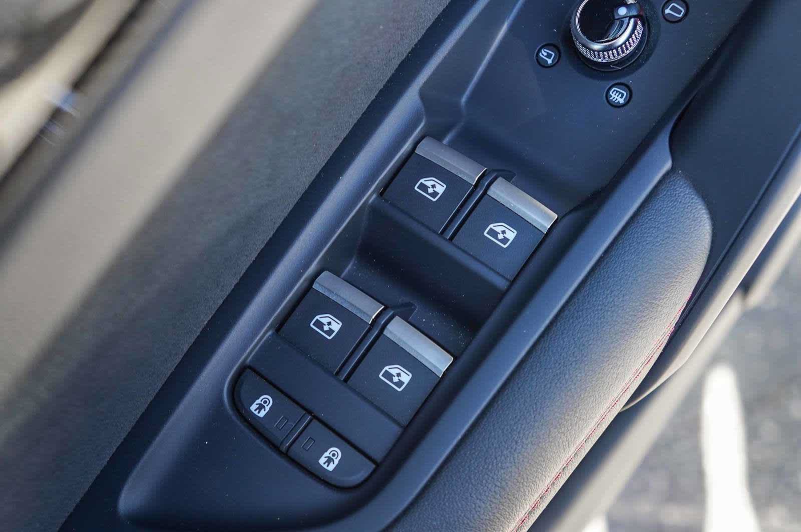 Used 2024 Audi SQ5 Premium Plus AWD/4WD image 21