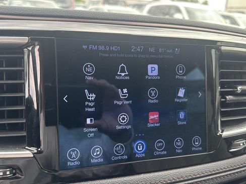 Used 2017 Chrysler Pacifica Limited FWD image 26