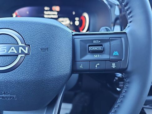 New 2026 Nissan Pathfinder Platinum w/ Accent Package FWD image 23