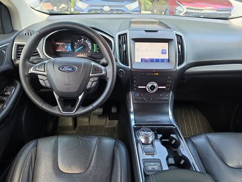 Used 2020 Ford Edge Titanium w/ Equipment Group 301A FWD image 9