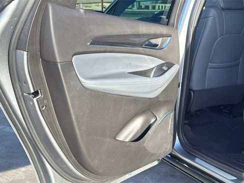 Used 2023 Buick Enclave Essence w/ Experience Buick Package image 16