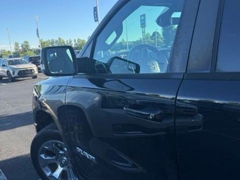 Used 2020 RAM 1500 Big Horn AWD/4WD image 9