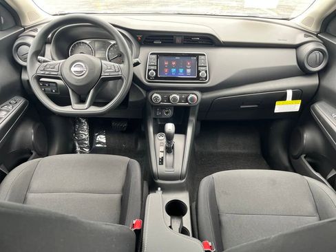 New 2025 Nissan Kicks Play S image 17