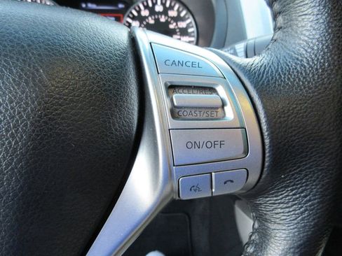 Used 2014 Nissan Altima 2.5 SL w/ Technology Package FWD image 25