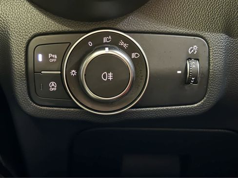 Used 2024 Alfa Romeo Stelvio Veloce image 23