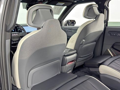 Used 2024 Kia EV9 GT-Line image 35
