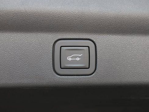 New 2025 Cadillac Escalade IQ Luxury 2 image 33