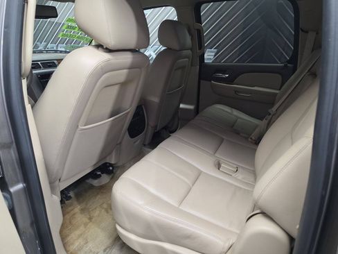 Used 2014 GMC Yukon XL SLT RWD image 25