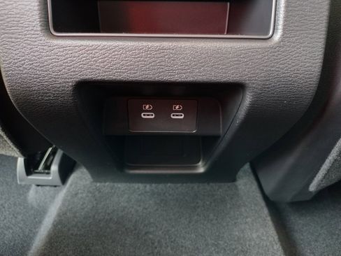 New 2025 Mitsubishi Outlander SE image 26