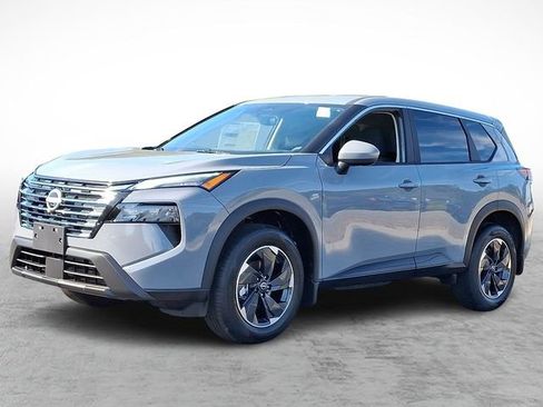 Used 2026 Nissan Rogue SV image 2