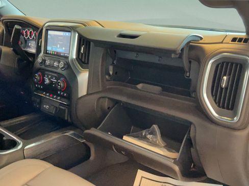 Used 2019 Chevrolet Silverado 1500 LTZ w/ LTZ Convenience Package AWD/4WD image 41