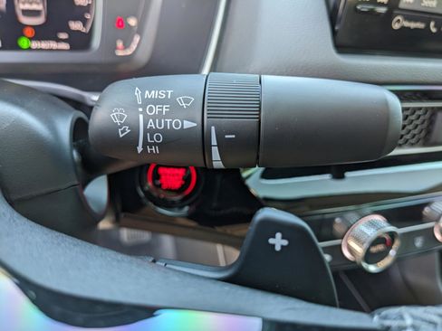 Used 2022 Honda Civic Touring image 34