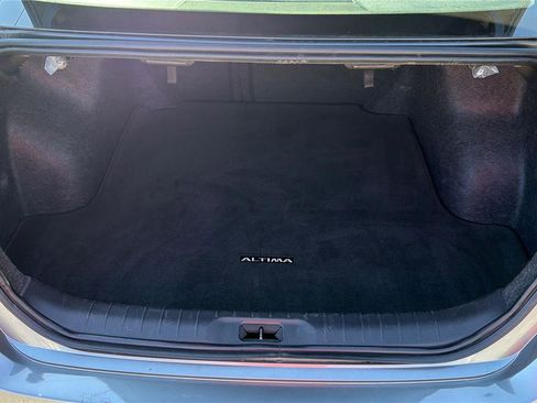 Used 2024 Nissan Altima 2.5 SV image 12