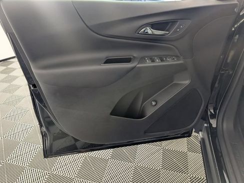 Used 2024 Chevrolet Equinox LT w/ LPO, Floor Liner Package FWD image 10