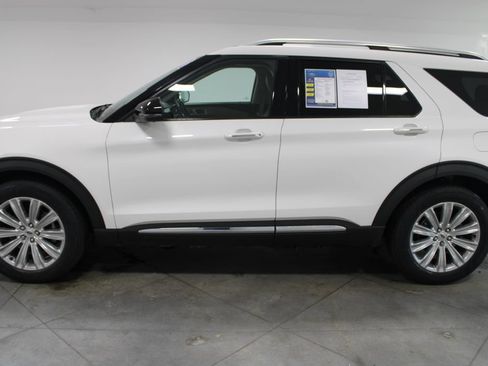 Used 2021 Ford Explorer Limited w/ Equipment Group 301A RWD image 6