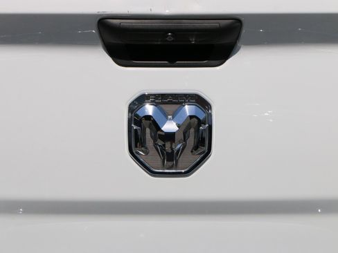Used 2024 RAM 2500 Big Horn AWD/4WD image 5