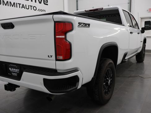 Used 2024 Chevrolet Silverado 3500 LT w/ Z71 Sport Edition image 4
