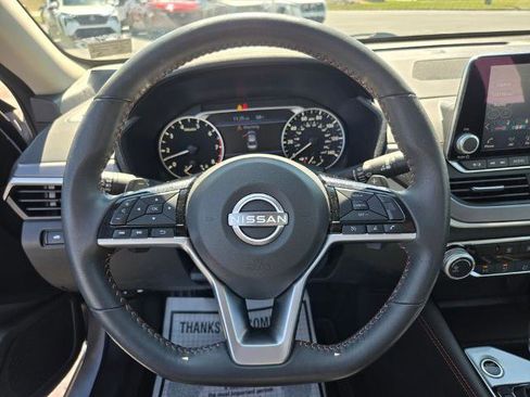 Certified 2024 Nissan Altima 2.5 SR AWD/4WD image 25