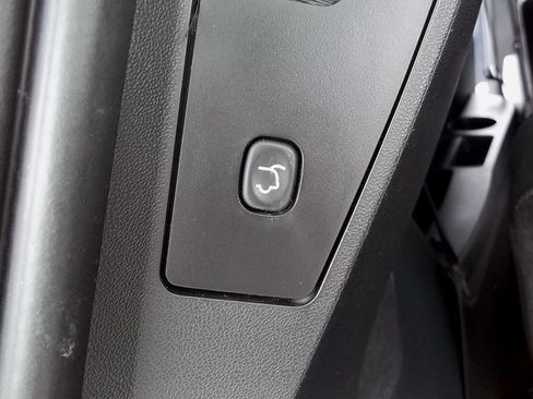 Used 2013 Dodge Grand Caravan R/T w/ Safety Sphere Group FWD image 28