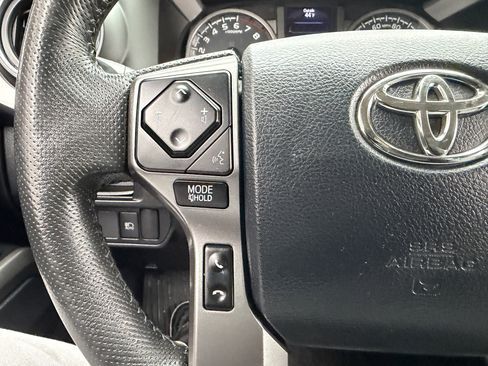 Used 2019 Toyota Tacoma SR5 image 34