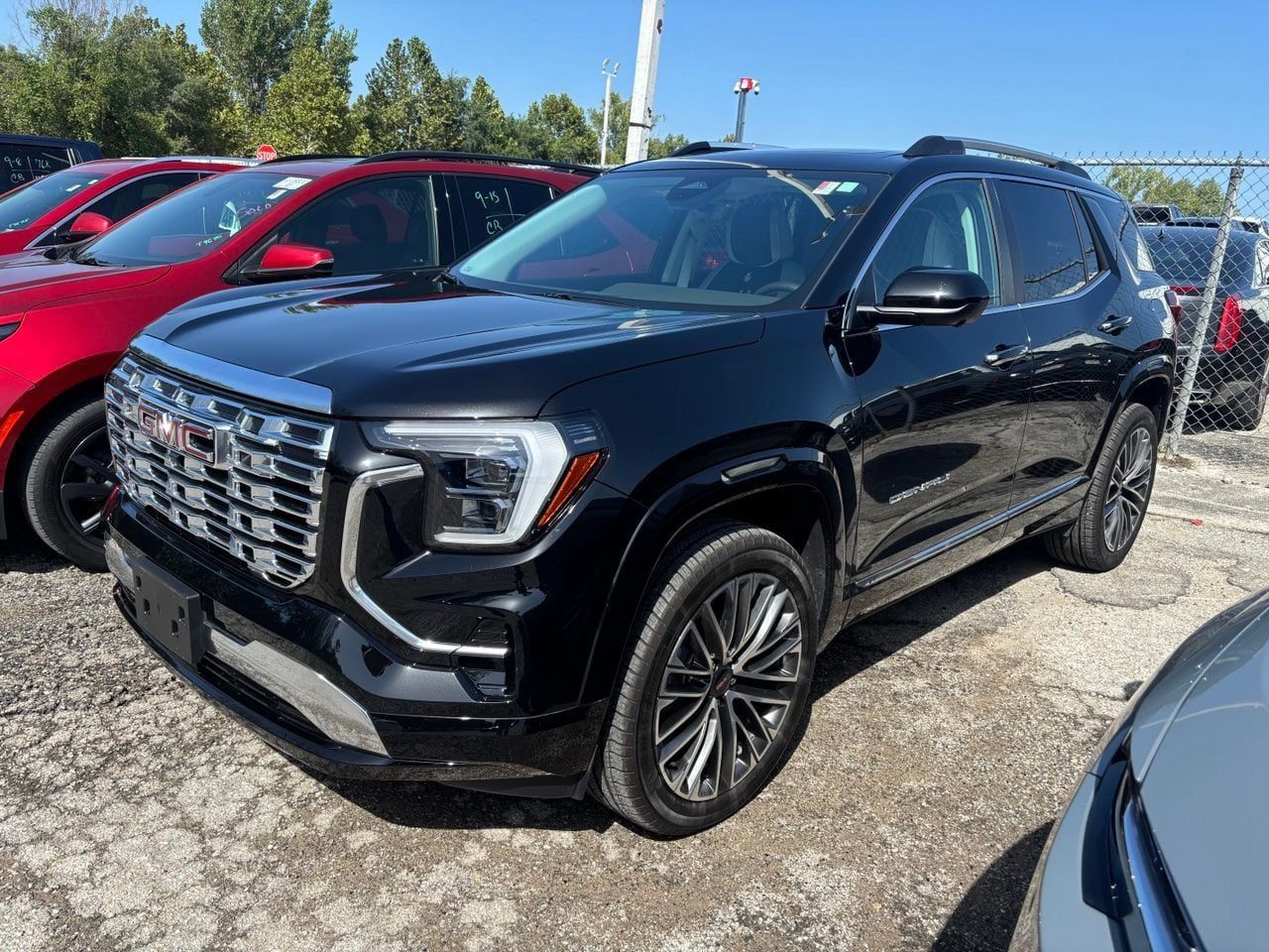 Used 2026 GMC Terrain Denali w/ LPO, Floor Liner Package AWD/4WD image 2