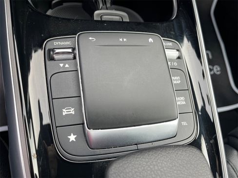 Certified 2022 Mercedes-Benz GLB 250 4MATIC image 26