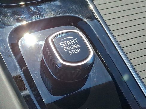 Certified 2025 Volvo XC60 T8 Core w/ Climate Package image 23