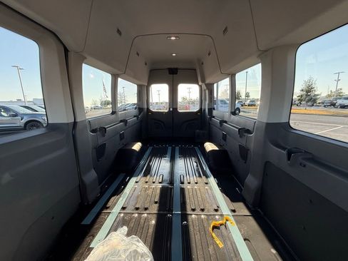 New 2026 Ford Transit 350 XLT image 24