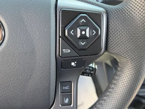Used 2022 Toyota Tacoma TRD Off-Road w/ Technology Package RWD image 22