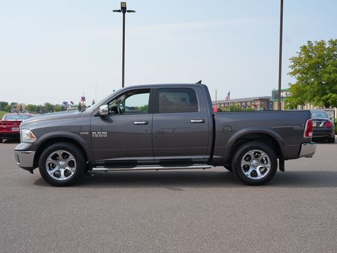 Used 2016 RAM 1500 Laramie AWD/4WD image 6