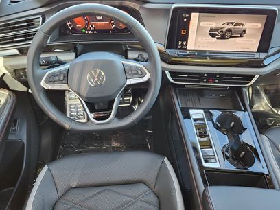 New 2026 Volkswagen Atlas Peak Edition