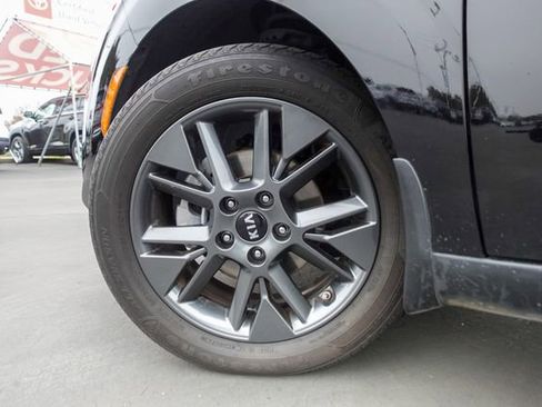 Used 2020 Kia Soul EX image 10