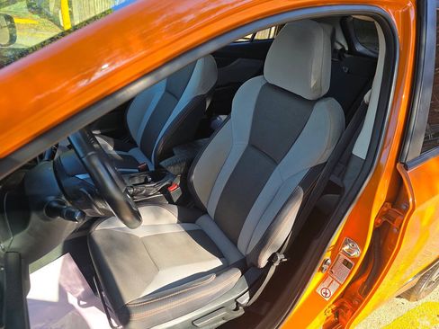 Used 2018 Subaru Crosstrek 2.0i Premium w/ Moonroof Package AWD/4WD image 9
