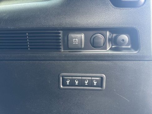 Used 2022 Jeep Wagoneer Series III w/ Flexible Seating Group image 31