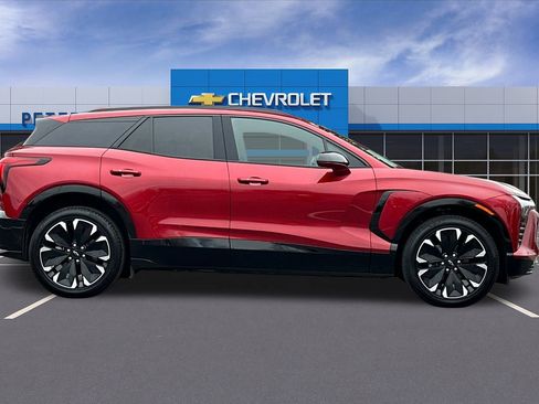 Certified 2025 Chevrolet Blazer EV RS image 3