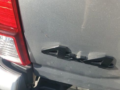 Used 2022 Toyota Tacoma SR image 10