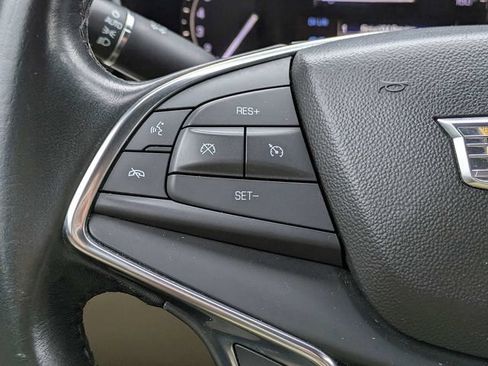 Used 2019 Cadillac XT5 FWD image 25