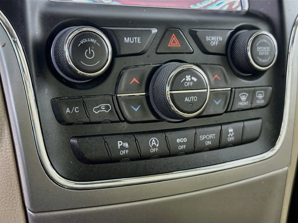 Used 2018 Jeep Grand Cherokee Limited AWD/4WD image 7