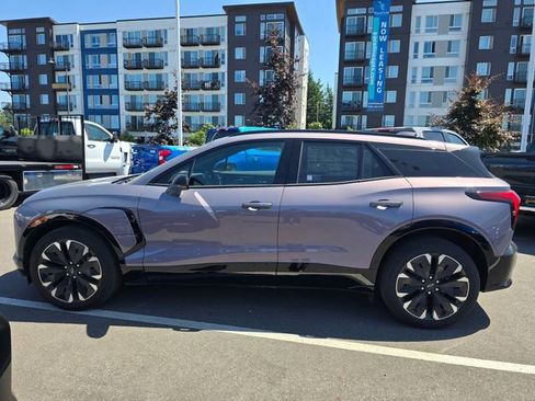 New 2024 Chevrolet Blazer EV RS image 2