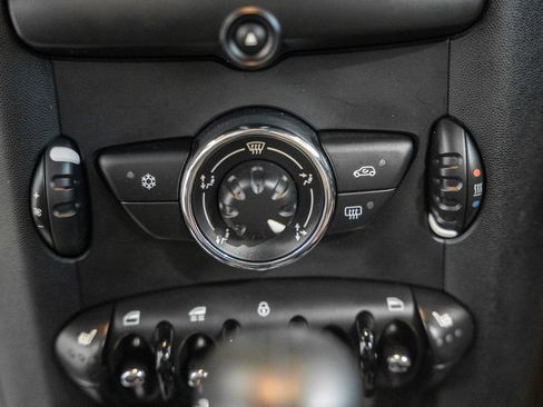 Used 2011 MINI Cooper Convertible FWD image 20