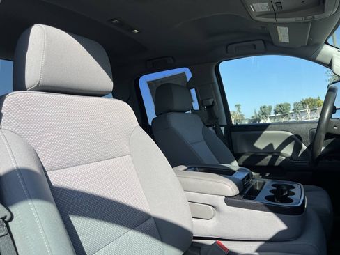 Used 2018 Chevrolet Silverado 2500 W/T w/ WT Fleet Convenience Package AWD/4WD image 21