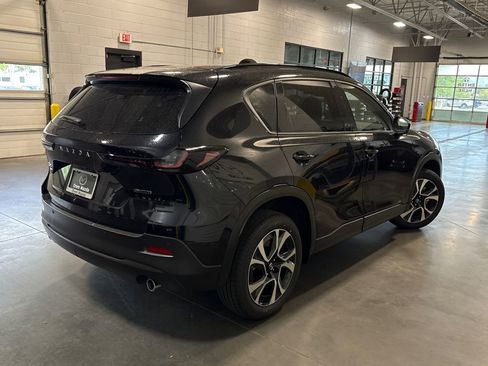 New 2026 MAZDA CX-5 Preferred AWD/4WD image 2