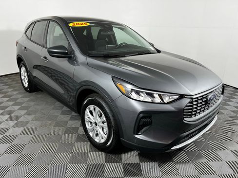 Used 2026 Ford Escape Active image 3