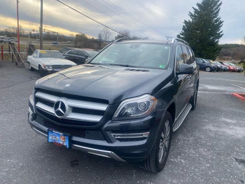 Used 2014 Mercedes-Benz GL 450 4MATIC image 3