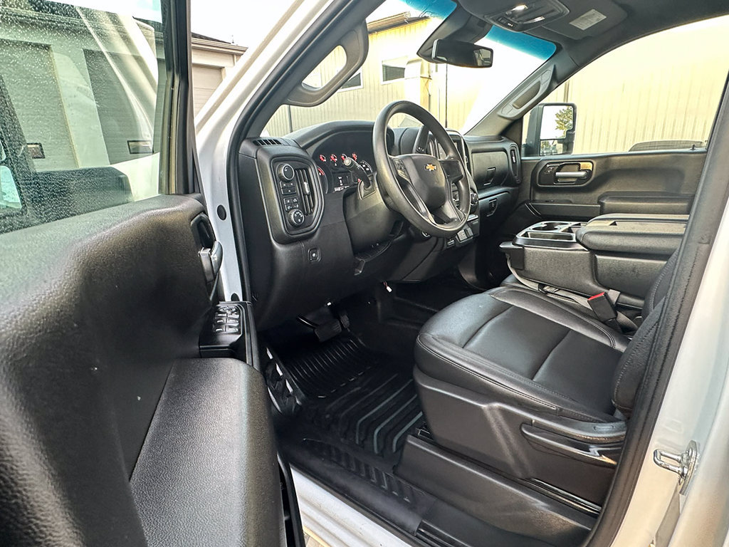 Used 2025 Chevrolet Silverado 2500 W/T w/ WT Convenience Package AWD/4WD image 19
