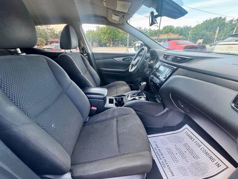 Used 2022 Nissan Rogue Sport S image 14