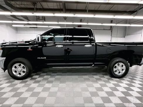 Used 2025 RAM 3500 Big Horn AWD/4WD image 14