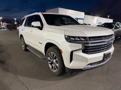 Used 2022 Chevrolet Tahoe LT w/ Luxury Package image 22