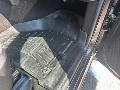 Used 2014 RAM 1500 Express AWD/4WD image 33